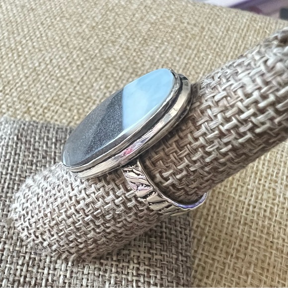 New Blue Owyhee Opal Stone Silver Overlay Ring Size 6.5 - 6.75 - Picture 2 of 4